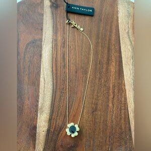 NWT Ann Taylor Gold Toned and Black Floral Clover Pendant Necklace